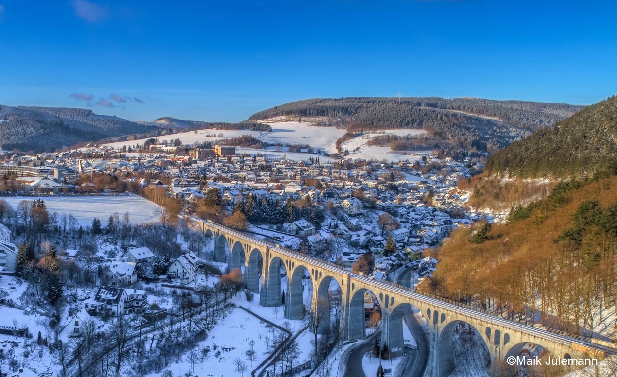 Bild Winter über Willingen bei gutem wetter 